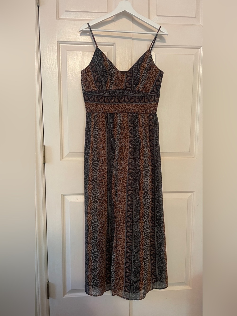 Traces by Tracy Evans Boho Chic Mixed Print dress Size 10 with front slit